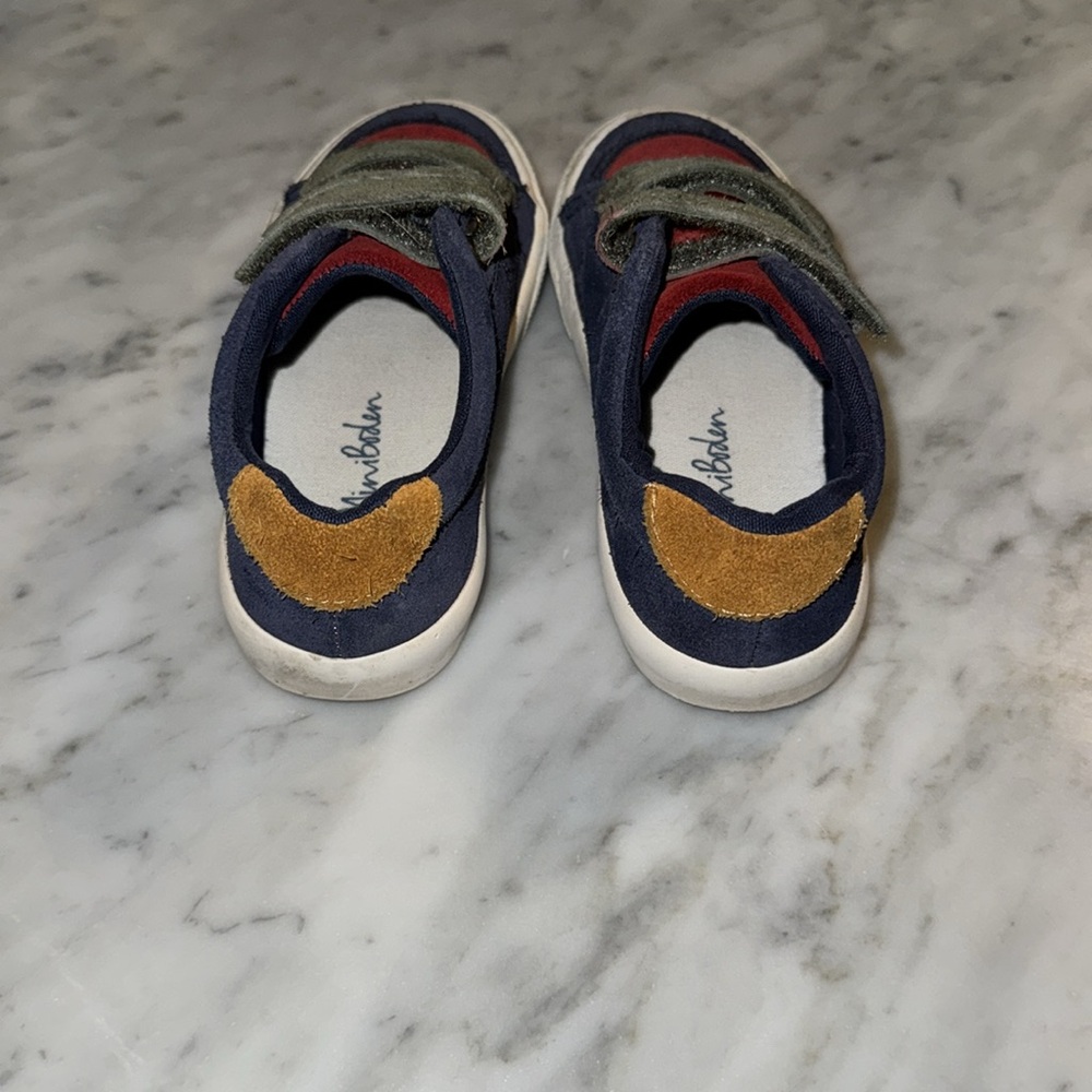 Mini Boden suede Velcro shoe - Picture 3 of 5